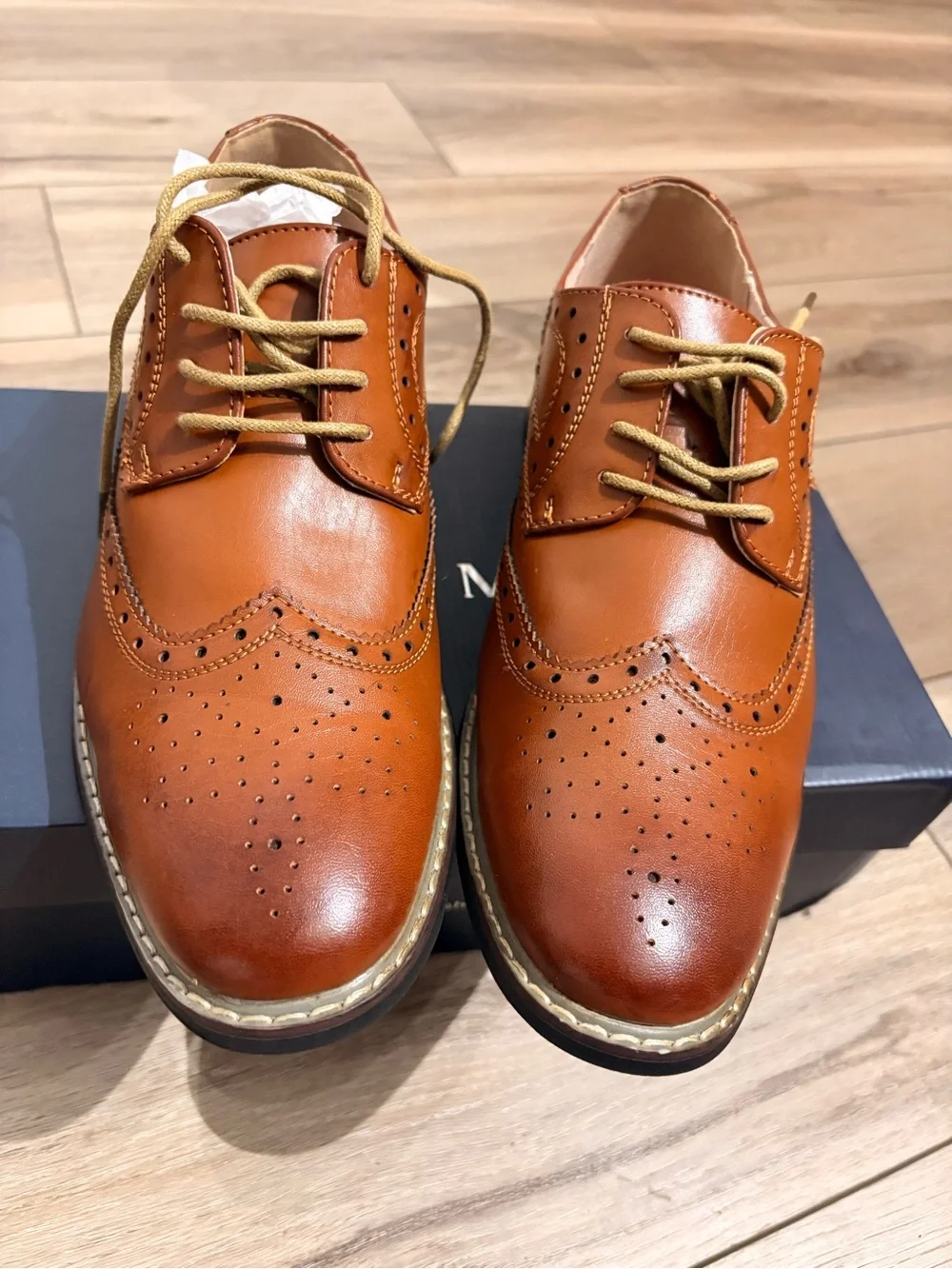 Men's Brown Leather Wingtip Derby Shoes - Classic Lace-Up Oxford Style